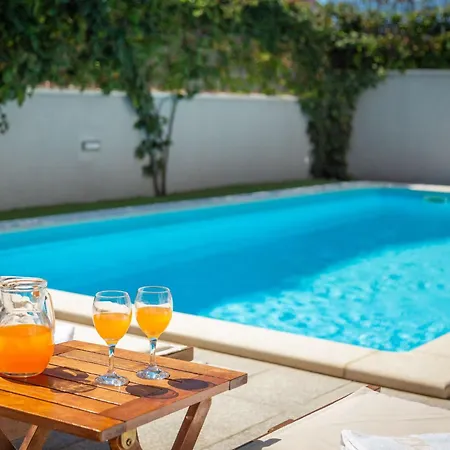 Sonnenschein By Interhome *
