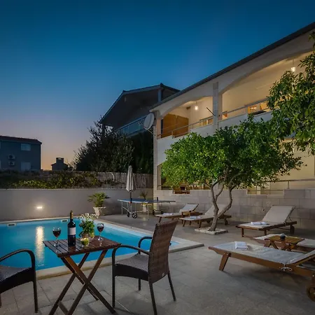 Sonnenschein By Interhome *