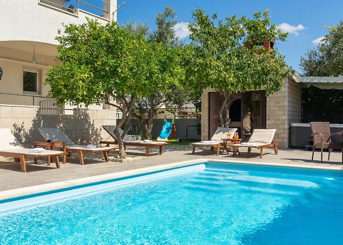 Sonnenschein By Interhome *