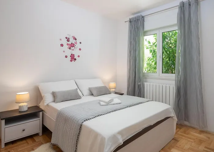 Sonnenschein By Interhome Apartman Kaštela