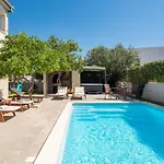 Apartment Sonnenschein By Interhome Kastela