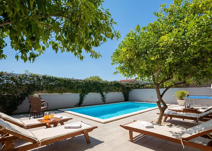 Sonnenschein By Interhome *